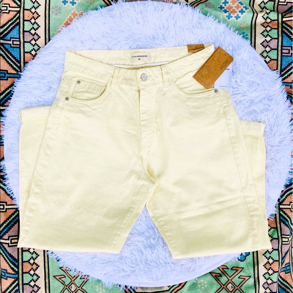 🌞3/$18🌞NWT SZ XL Yellow High Rise Mom Jeans